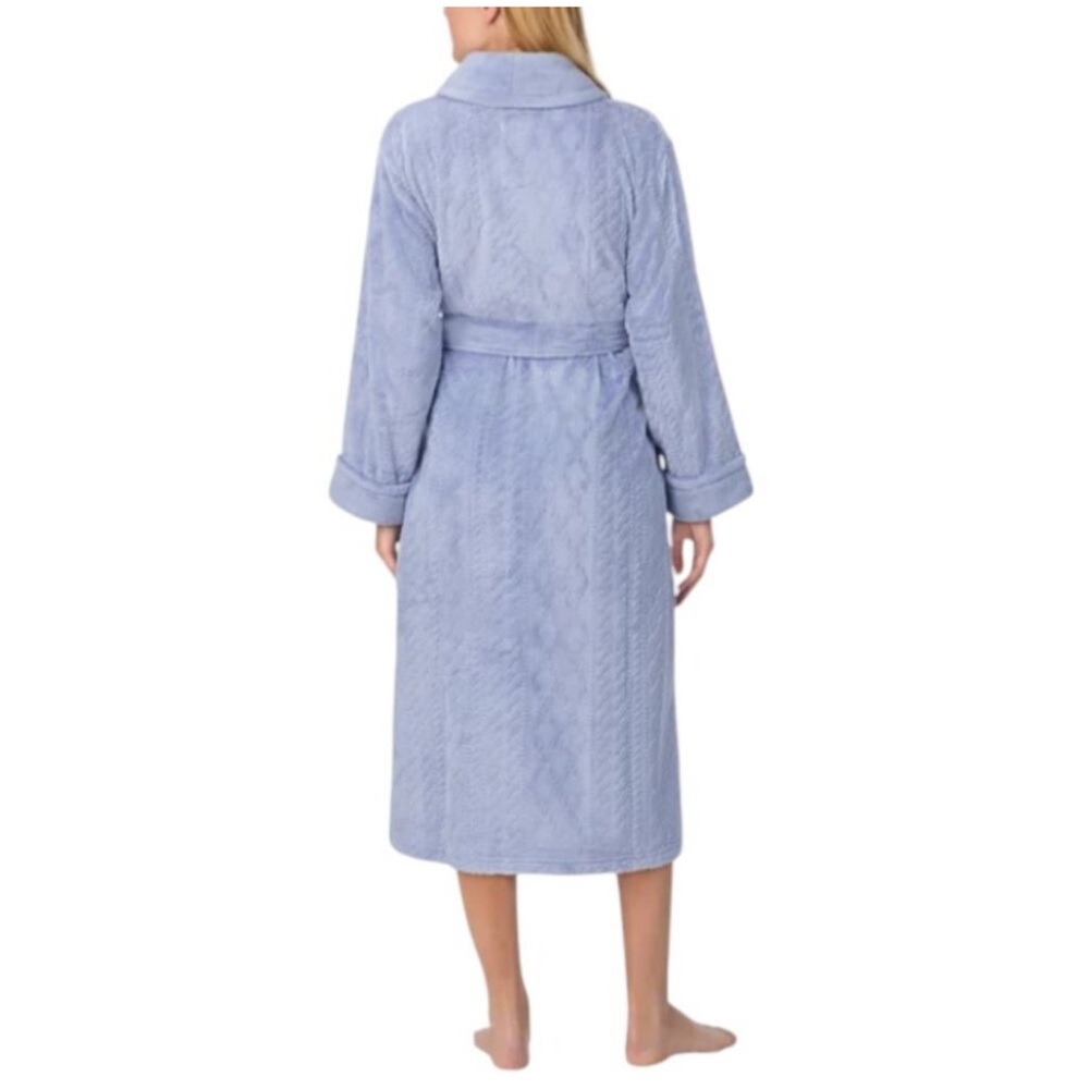 M: Room Service Plush Wrap Robe - Picture 4 of 11